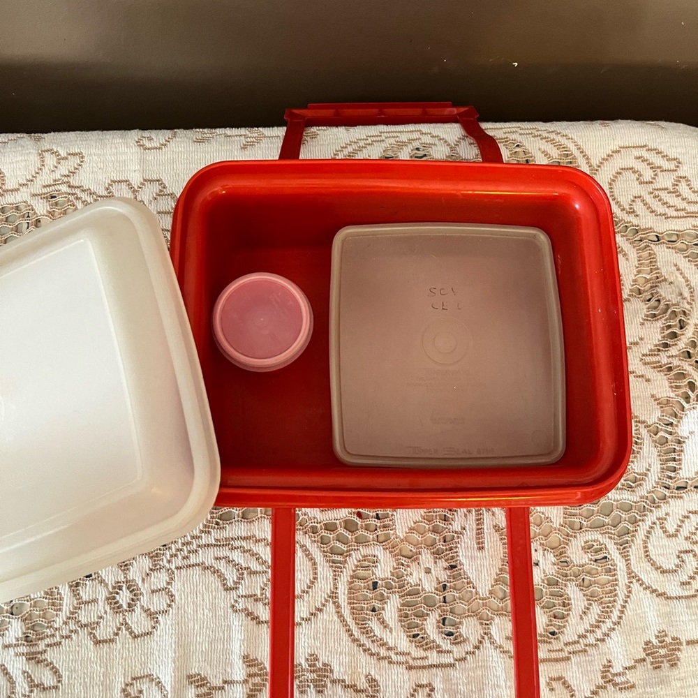 Tupperware Paprika Pack N Carry Lunch Box Set Storage & 2 containers. - Picture 4 of 9
